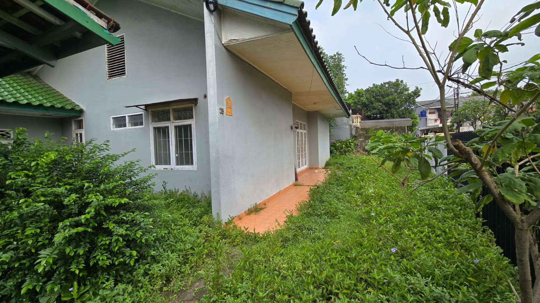 Rumah Hitung Tanah Area Cipete