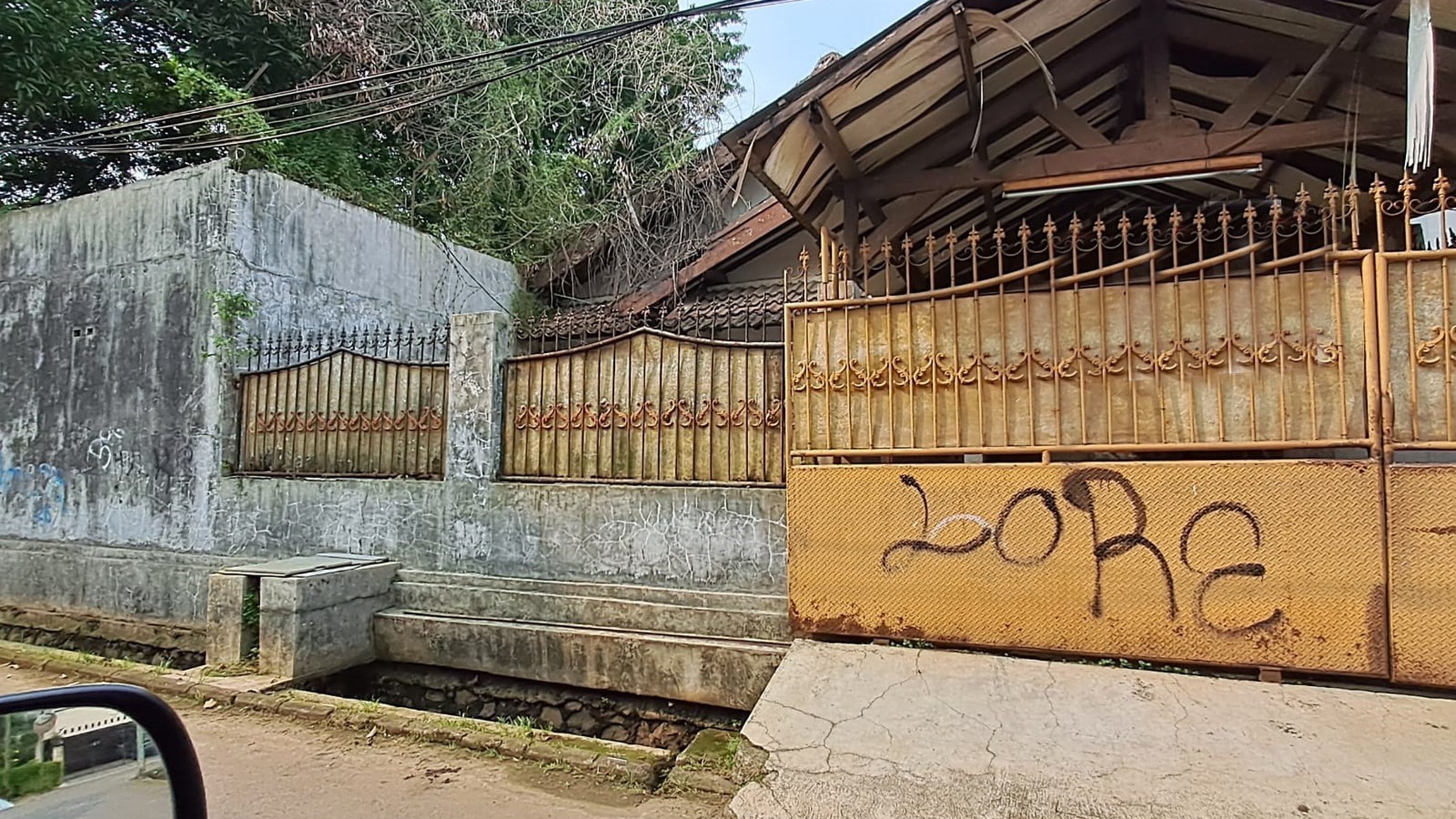 Rumah Hitung Tanah Area Cipete