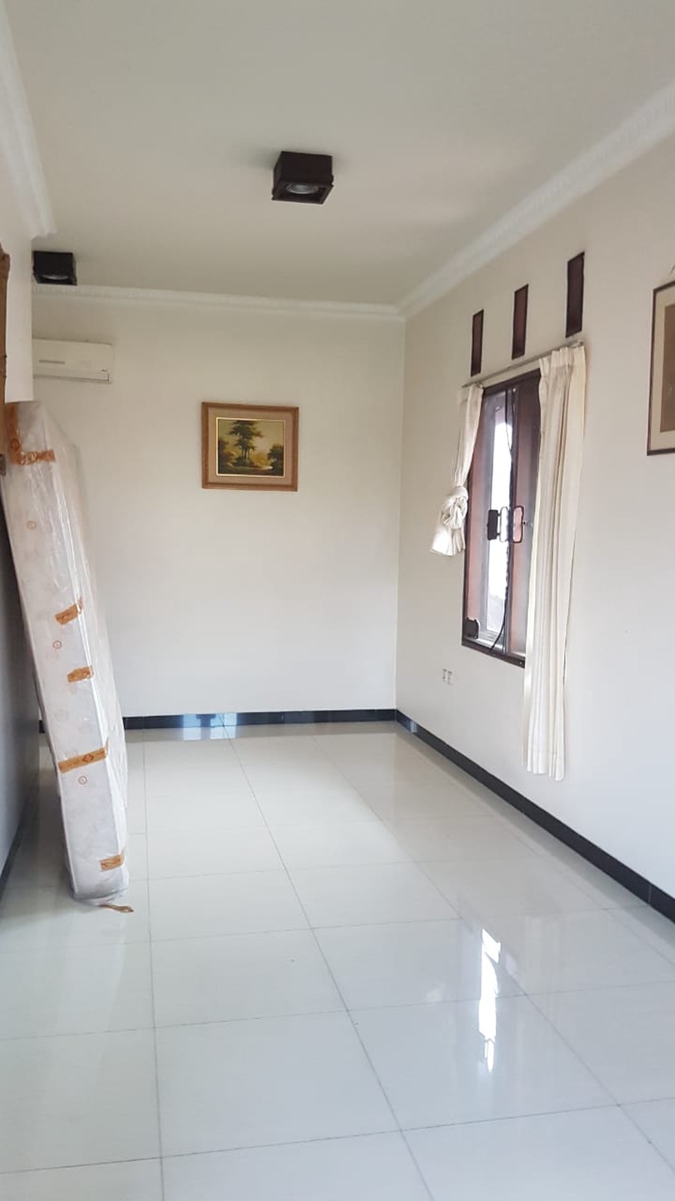 Rumah Siap Huni, Posisi Hook, Hunian Nyaman dan Asri @Bintaro Sektor 9