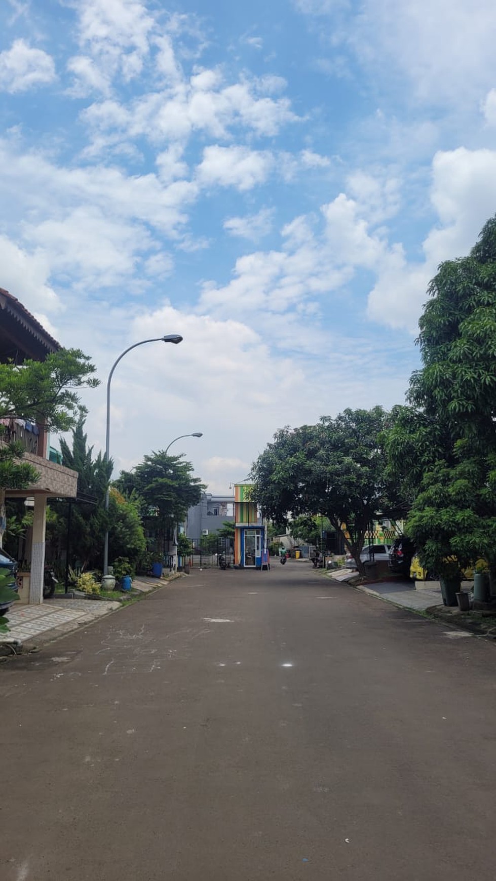 Rumah bagus, cantik dan nyaman siap huni di Pamulang.