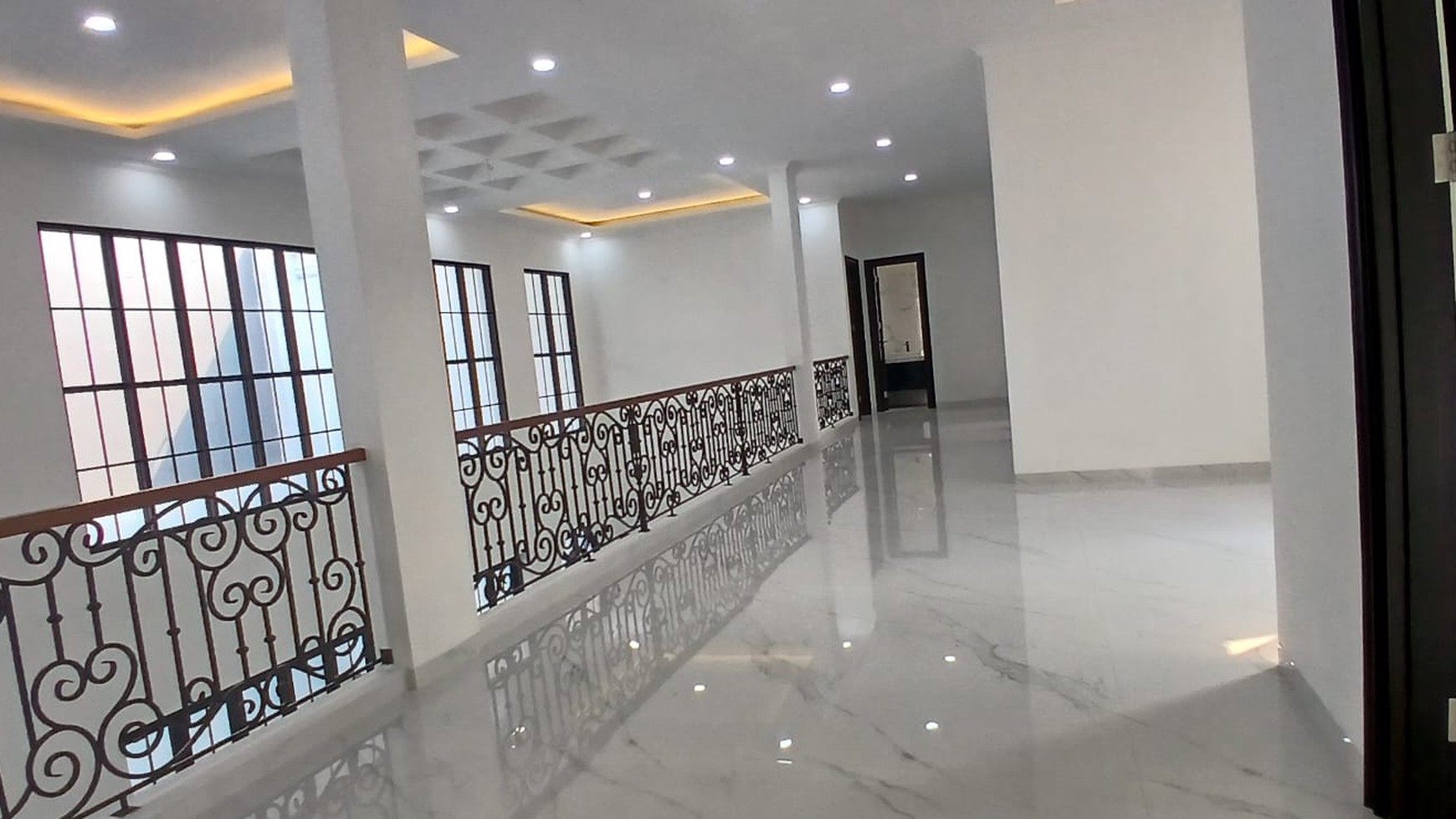 Rumah cantik siap huni di bintaro