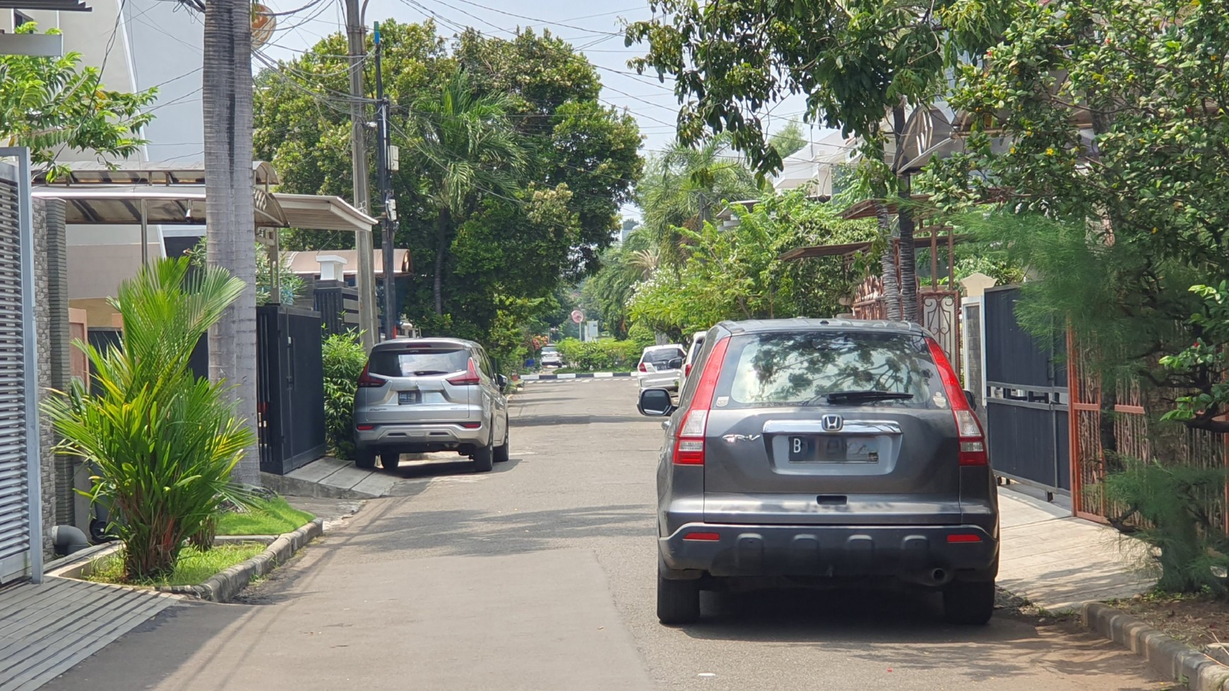 Rumah Gading Kirana Barat, Kelapa Gading Luas 9x17m2