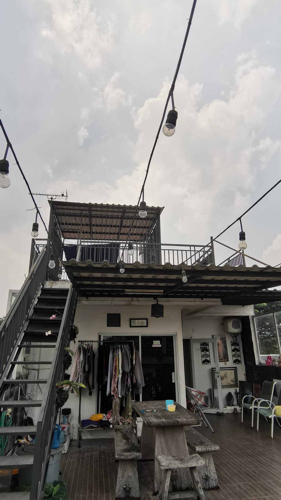 Rumah siap huni rooftop apik Watubela Nusa Loka