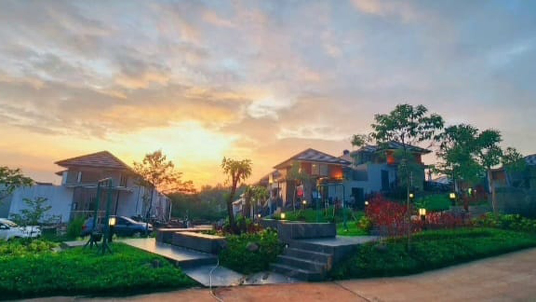 Rumah Bagus Brand New Di Golden Flower Pagedangan Tangerang