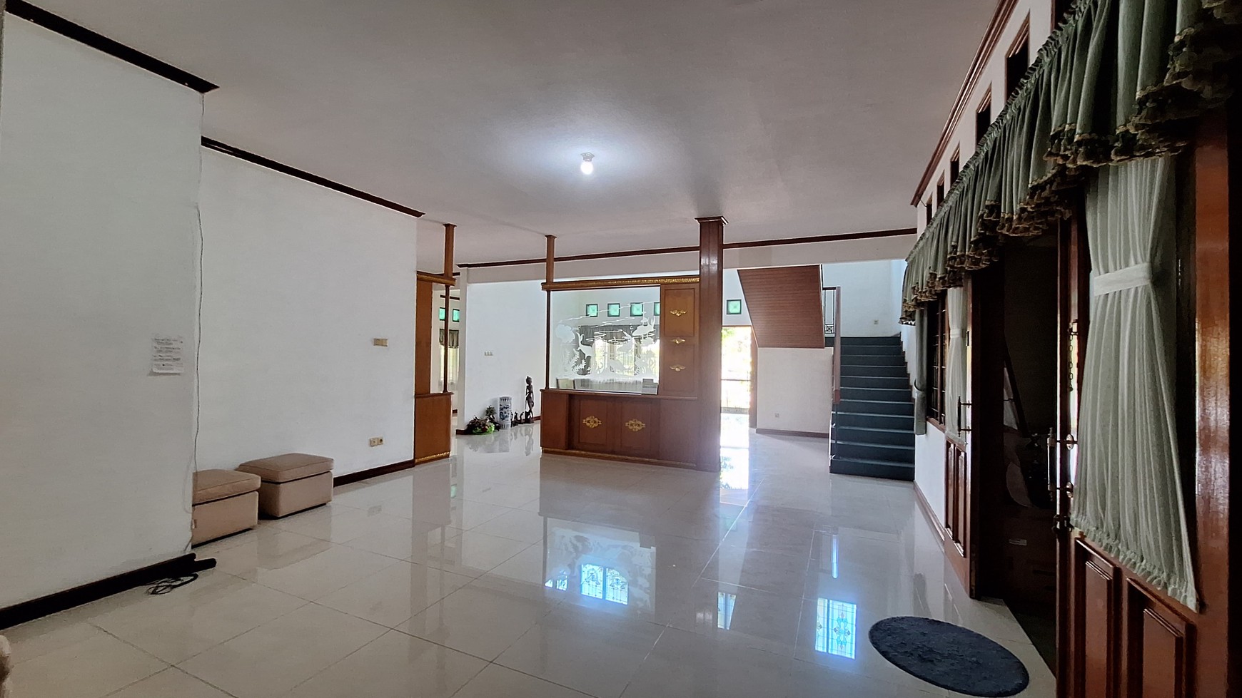 dijual rumah huk pesona khayangan depok 