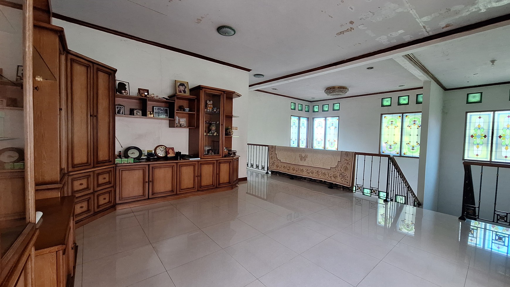 dijual rumah huk pesona khayangan depok 