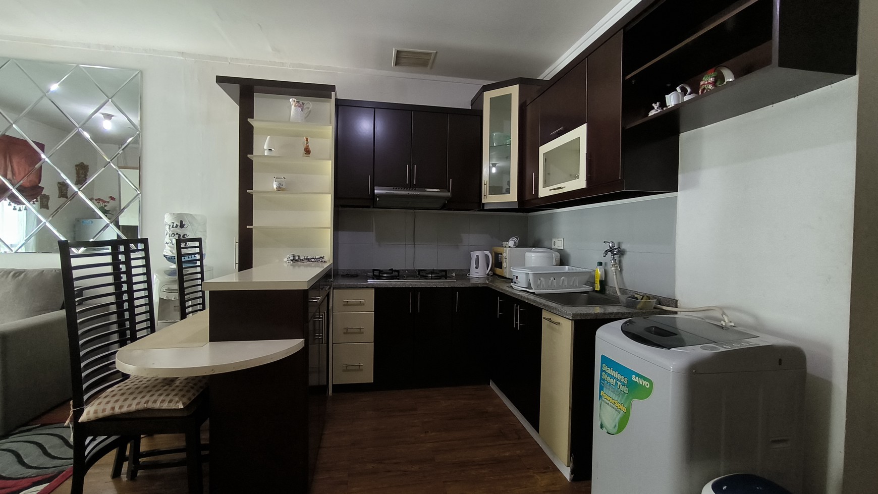 APARTEMENT SAHID SUDIRMAN RESIDENCE - LOKASI STRATEGIS , PUSAT BISNIS JAKARTA - FURNISHED - DIJUAL CEPAT