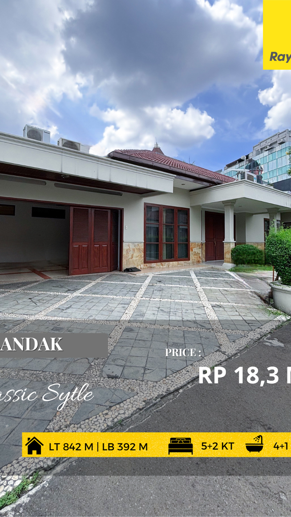 RUMAH DENGAN GAYA SYTLE CLASSIC DALAM CLUSTER DI KAWASAN CILANDAK, JAKARTA SELATAN