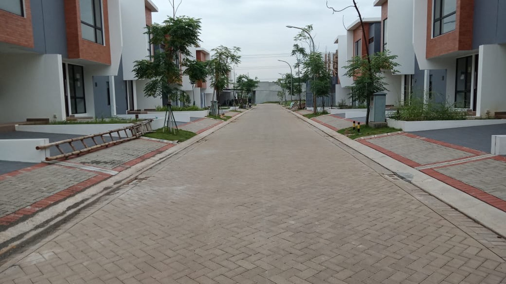 Rumah Minimalis, siap huni dalam cluster di Bintaro Sektor 9