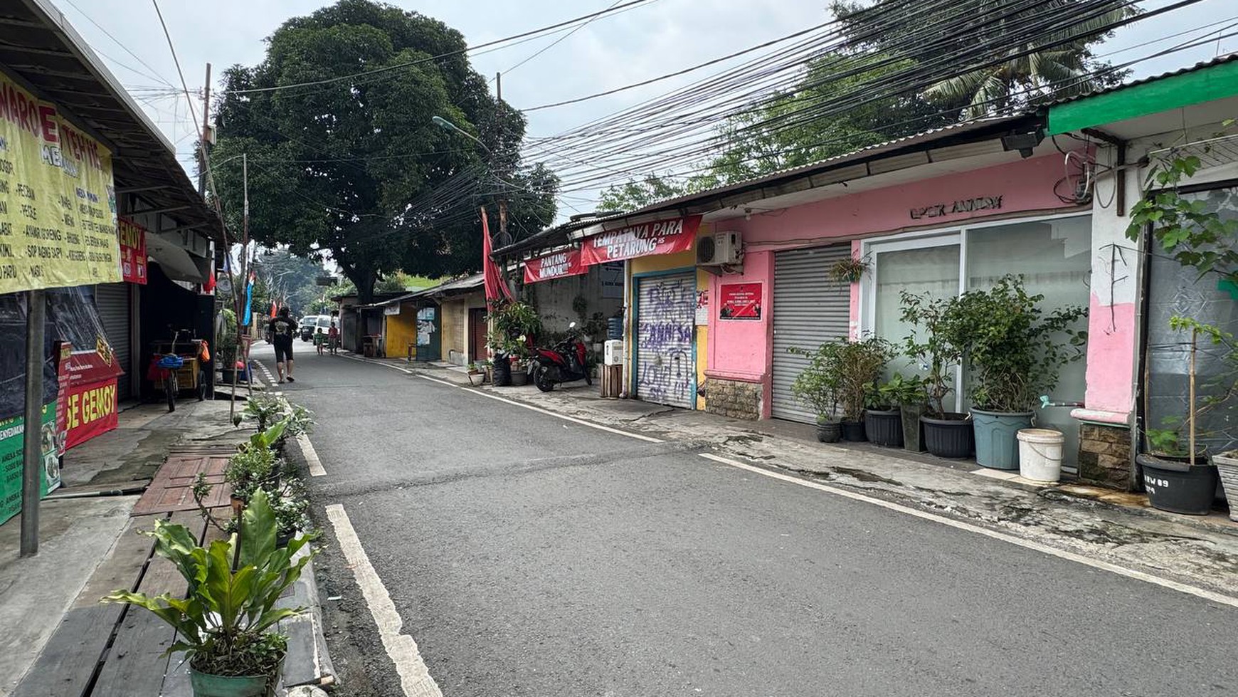 Pasar rebo raya trikora luas 894 dekat rs harapan bunda