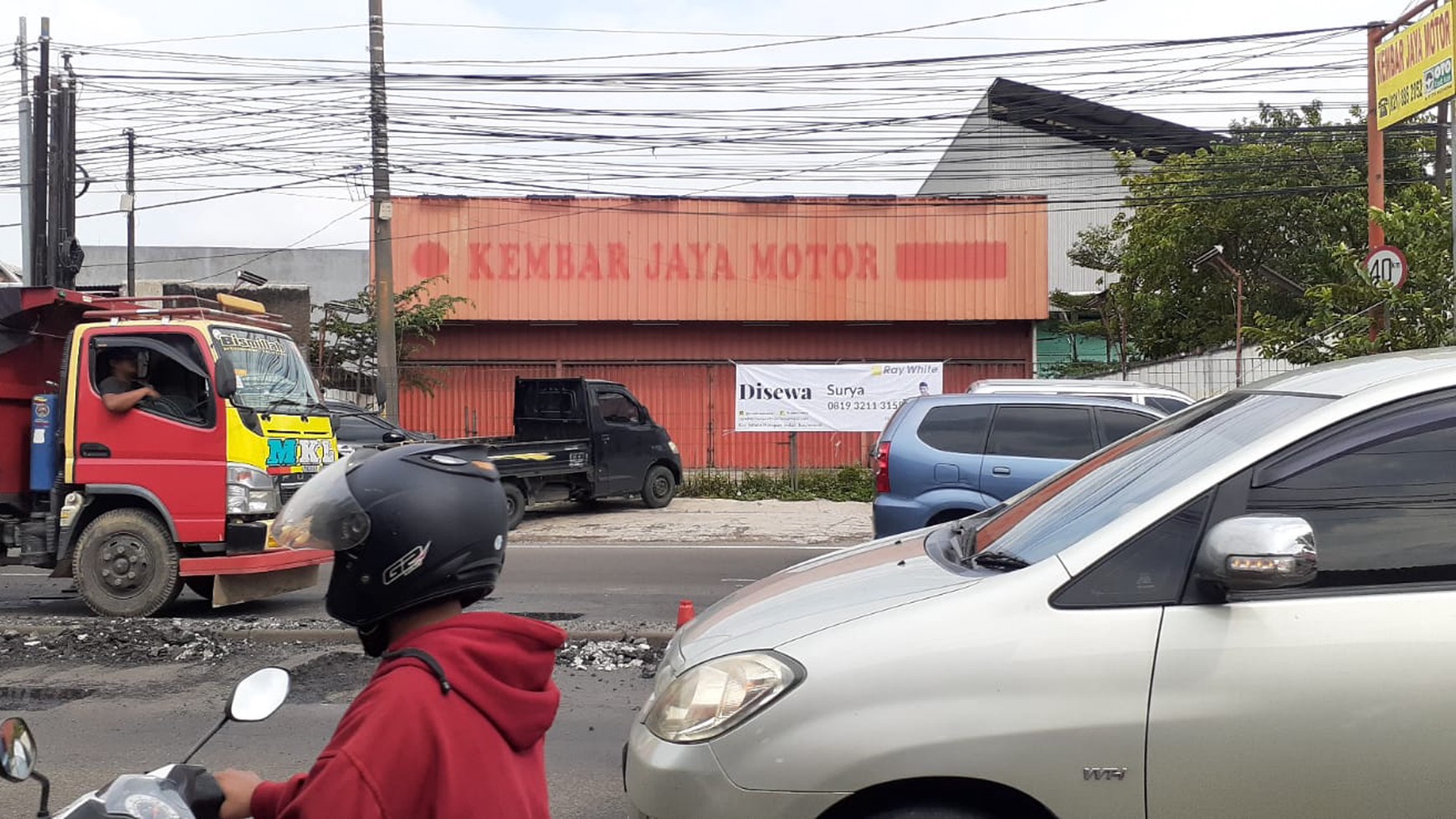 Disewakan Gudang Pinggir Jalan Raya Sultan Agung Bekasi