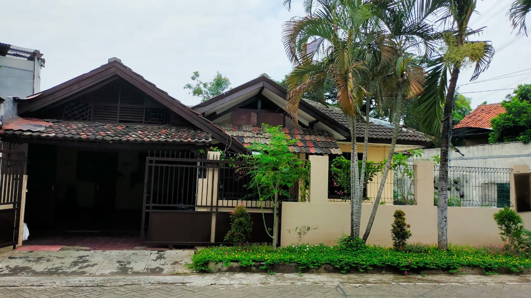 Rumah Tangerang Area - Dalam Komplek Perumahan Bangun Reksa Indah Tangerang - Aman Nyaman - Dijual Cepat & Murah - Cocok untuk Usaha Rumah Kost 