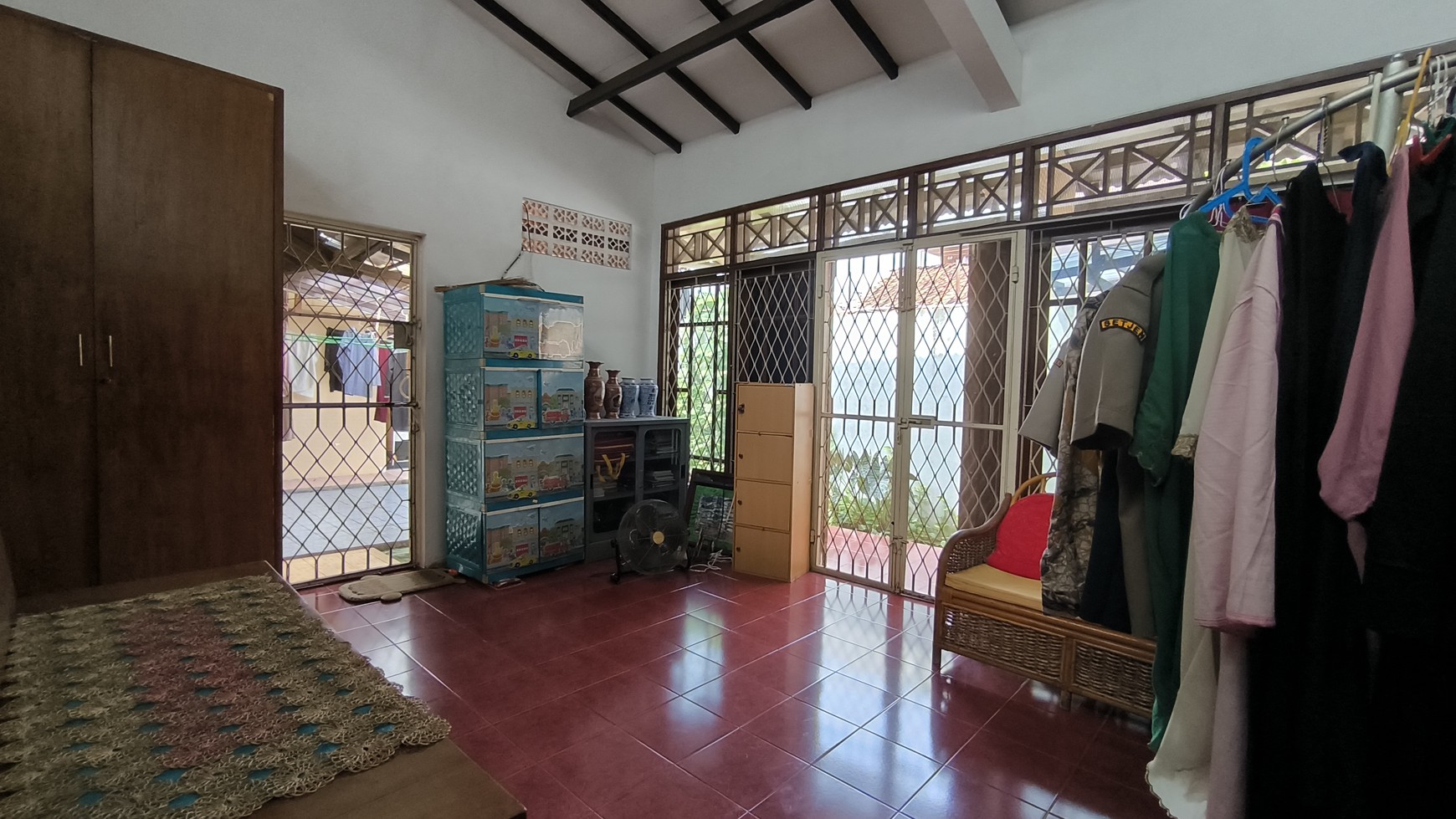 Rumah Asri Nyaman Tenang di Kawasan Hijau, Pasar Minggu Jakarta Selatan, Lokasi Strategis - Dijual Cepat
