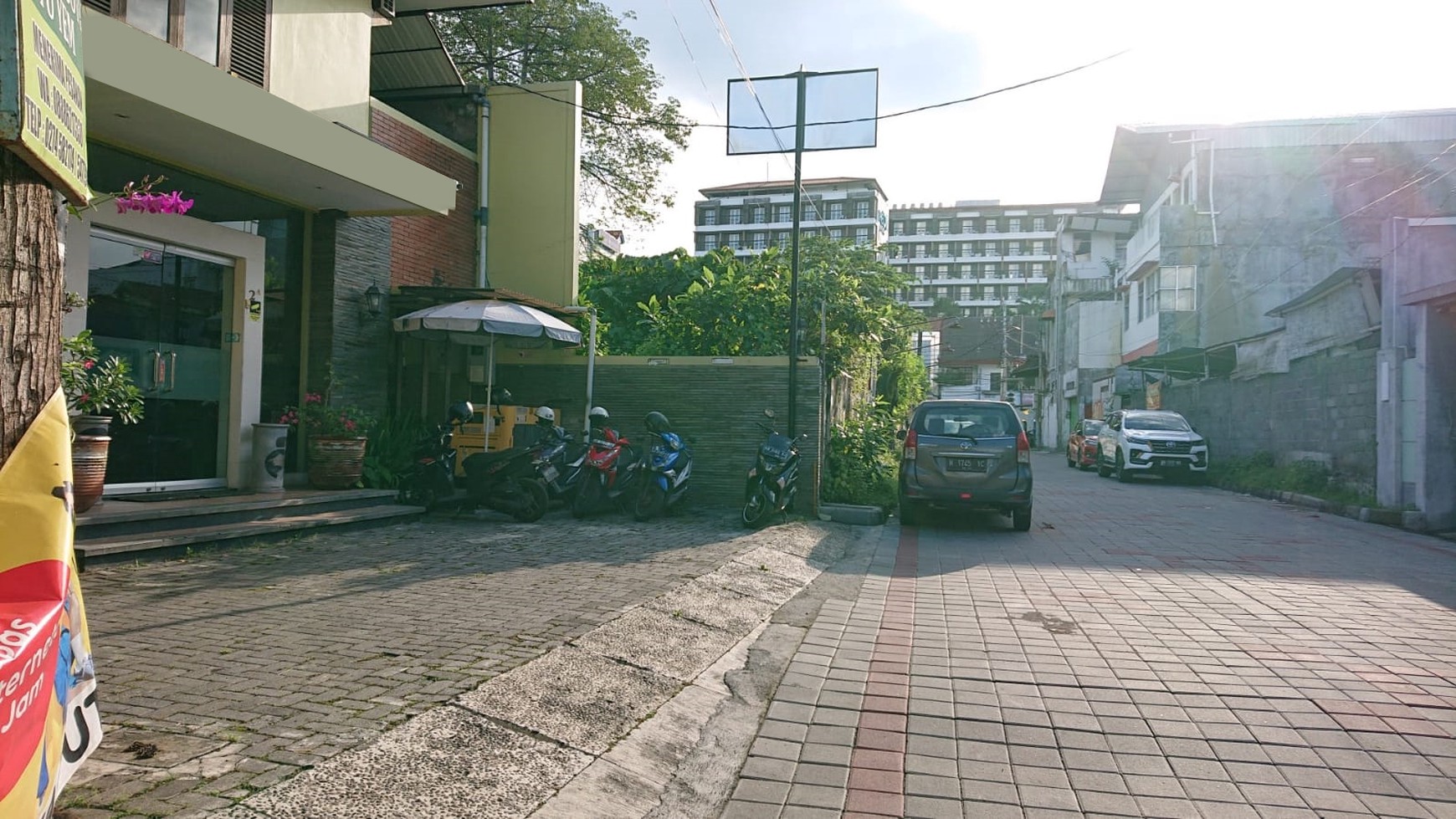 Hotel 10 Kamar Lokasi Premium Dekat Tugu dan Malioboro, Yogyakarta.