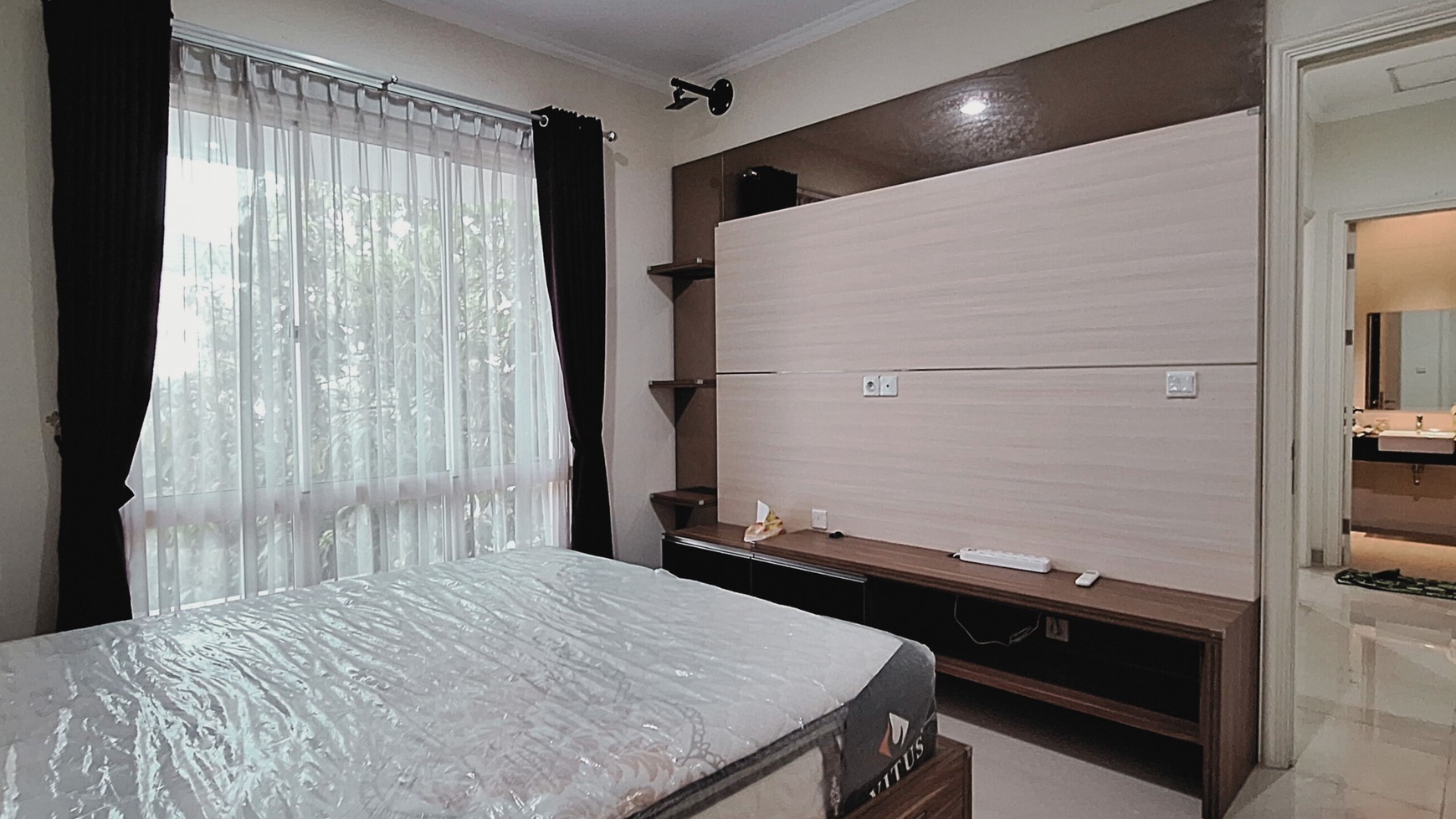 Dijual Cepat Rumah Fully Furnished di Cluster Flamingo Gading Serpong