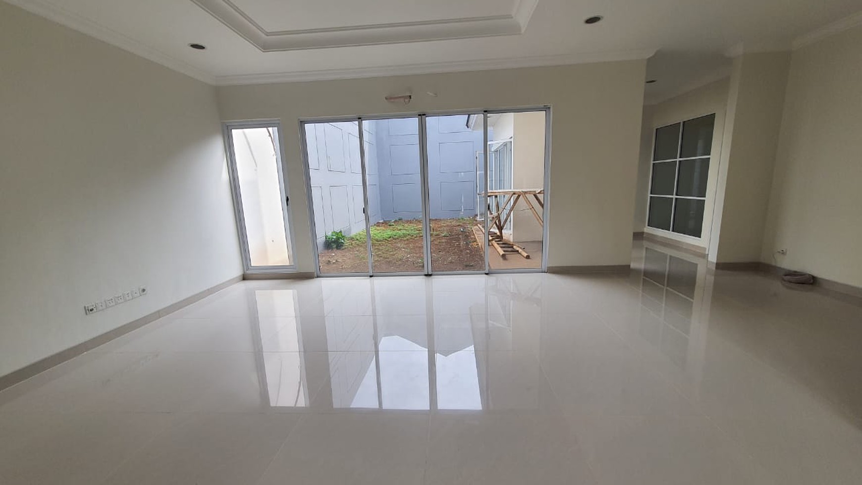 Dijual  rumah di Greenwich Park Cluster Sheffield , BSD  City - Tangerang