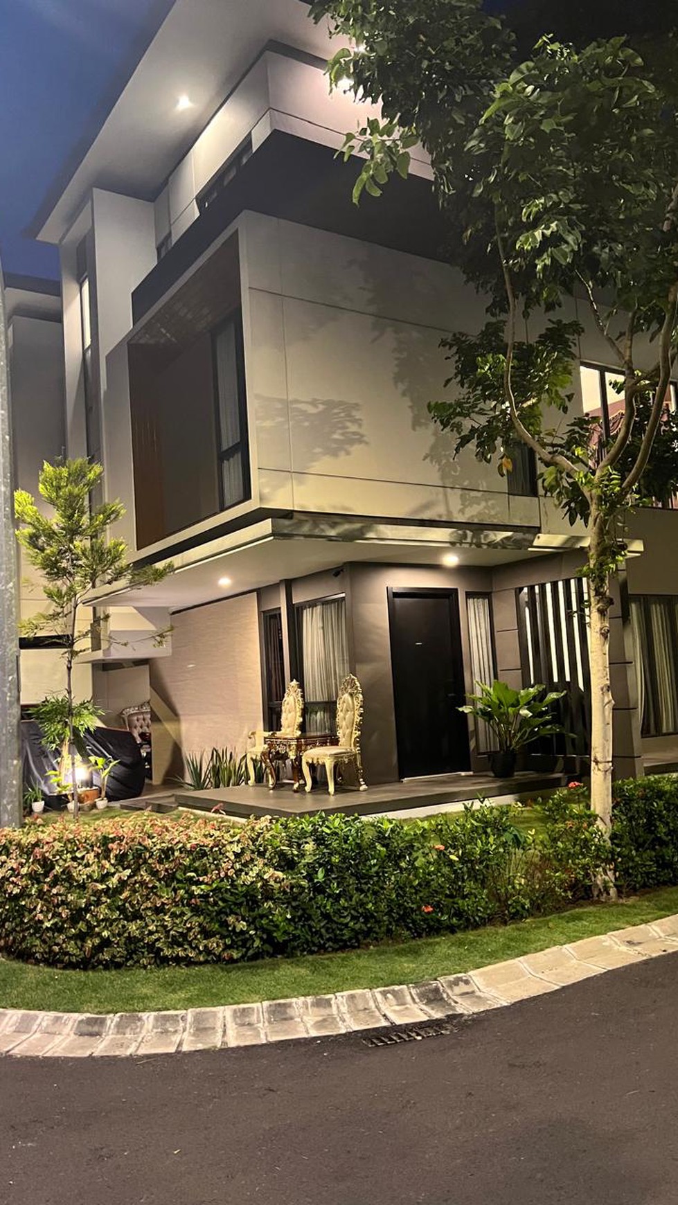 Rumah Mewah Siap Huni dalam Cluster Exclusive dan Asri @Jakarta Garden City