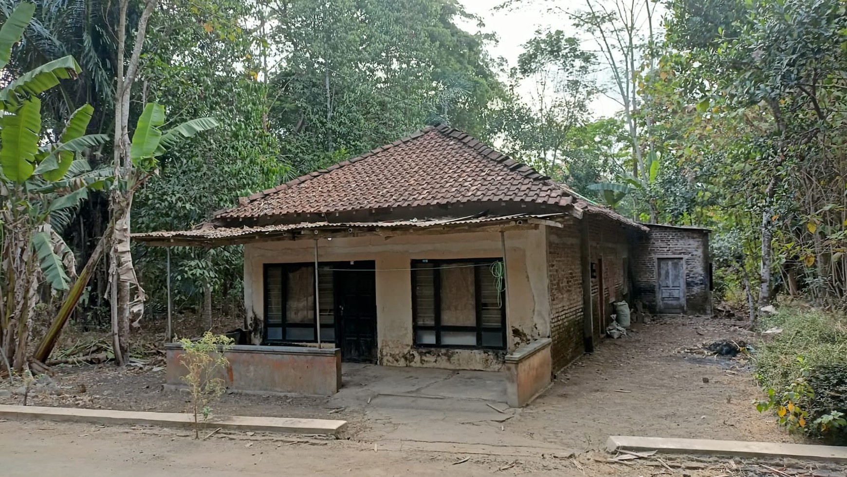 Rumah Tinggal 3 Kamar Lokasi Dekat Pasar Kebon Agung Minggir Sleman 