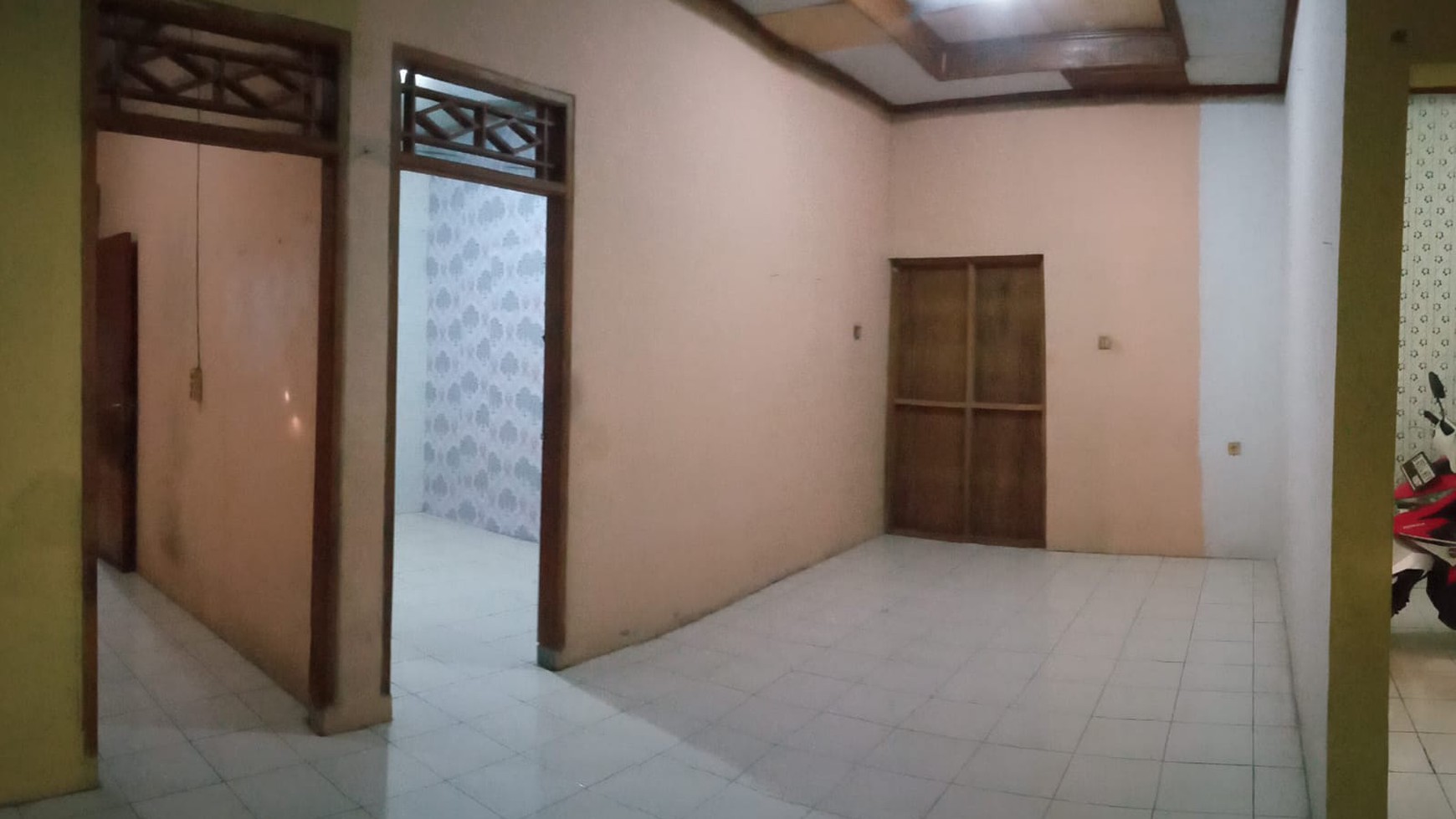 Rumah Lokasi Strategis dengan Halam Luas @Pondok Cabe