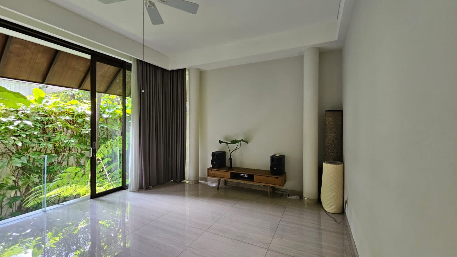 Rumah Furnish Dalam Perumahan Elite Hyarta Residence Ngaglik Sleman.