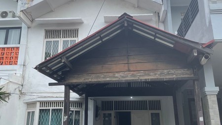 Rumah Lokasi Strategis di Bintaro Jaya dekat dengan STAN Bintaro