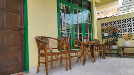 Rumah Semi Furnish Lokasi Tengah Kota di Gowok Depok Sleman 