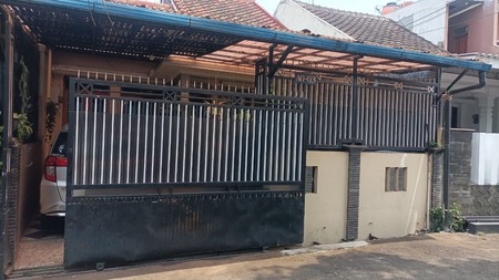 Rumah Minimalis Terawat di jl Azalea Margahayu Bandung