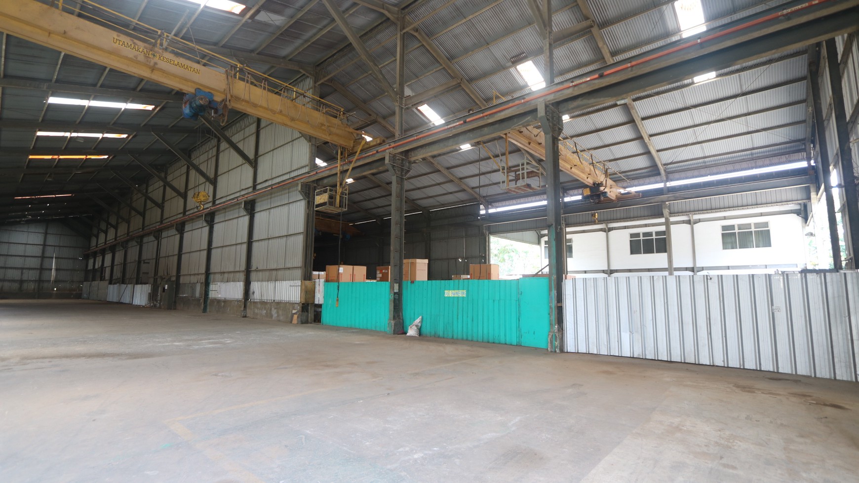 DIJUAL PABRIK & GUDANG SIAP PAKAI DI KAWASAN INDUSTRI JABABEKA CIKARANG JAWA BARAT / Factory Plant & Warehouse in Jababeka FOR SALE #DDLL