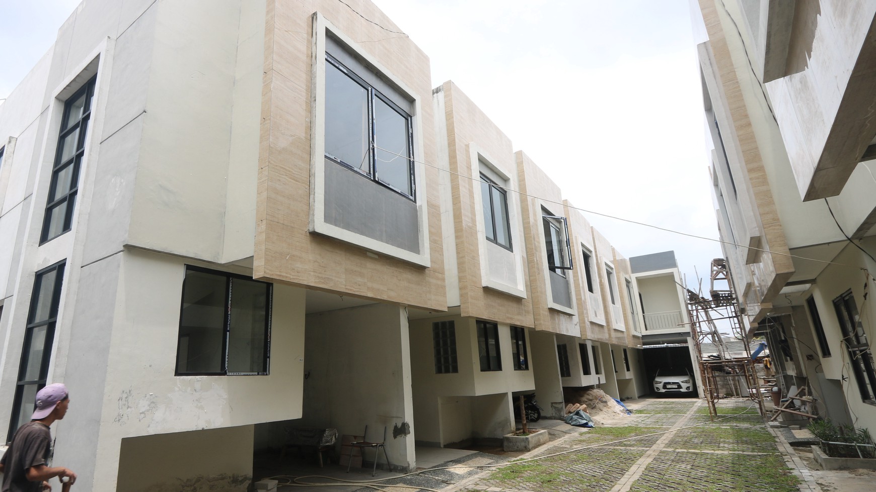 DIJUAL RUMAH BARU TOWNHOUSE 2 LANTAI, SIAP HUNI, KALIDERES, HARGA PROMO Rp 922 JUTA / A Brand Townhouse in Kalideres FOR SALE (R7) #DDLL