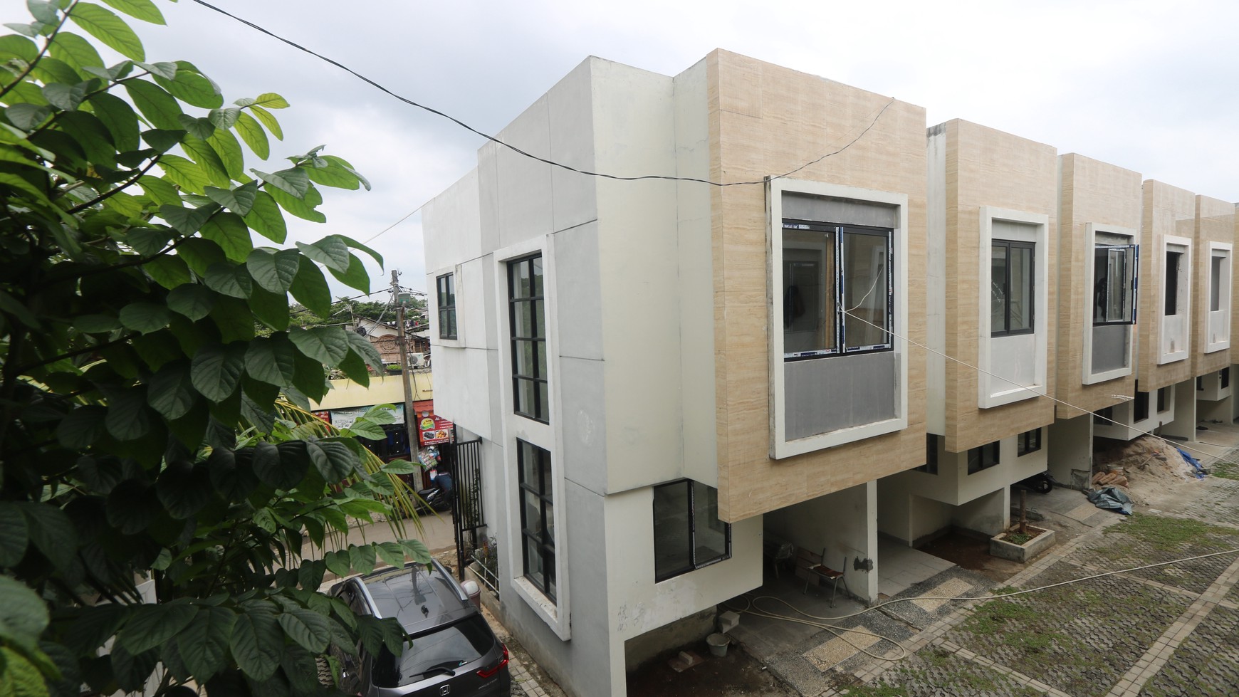 DIJUAL RUMAH BARU TOWNHOUSE 2 LANTAI, SIAP HUNI, KALIDERES, HARGA PROMO Rp 899 JUTA / A Brand New Townhouse in Kalideres FOR SALE (R6) #DDLL