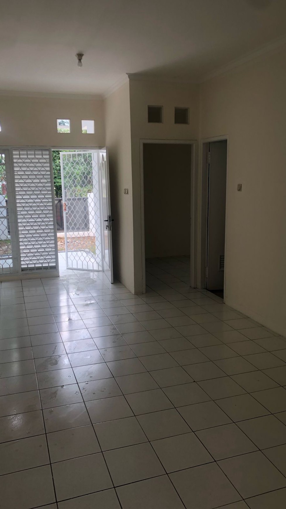 Flash Sale. Rumah baru renovasi Nusa Loka, BSD