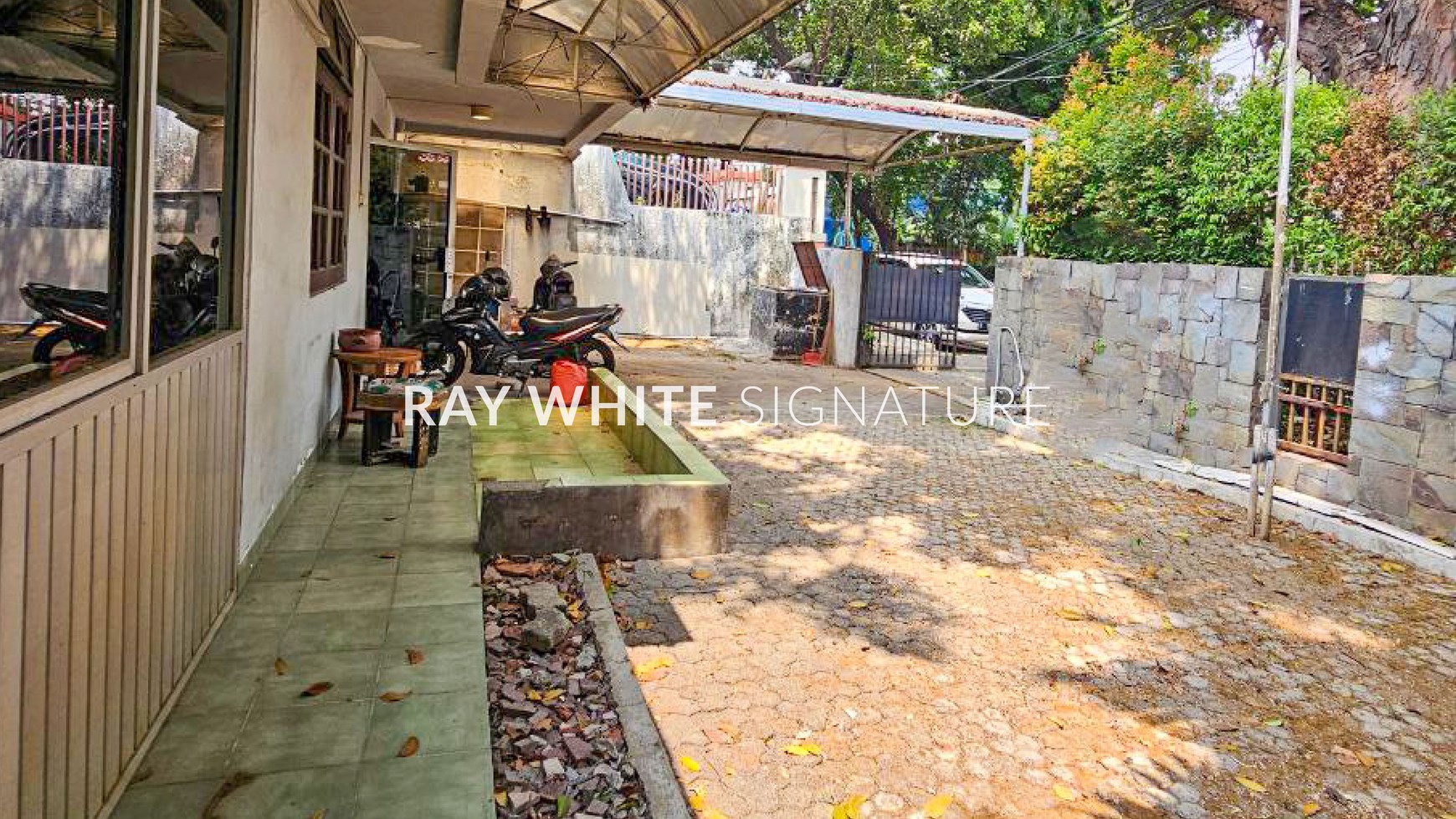 Dijual Rumah Strategis Kebayoran Baru, Jl. Lamandau III