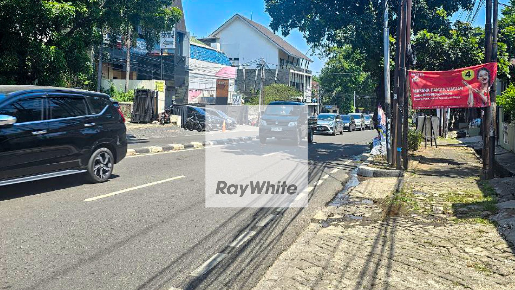 Rumah Hitung Tanah Area Cipete