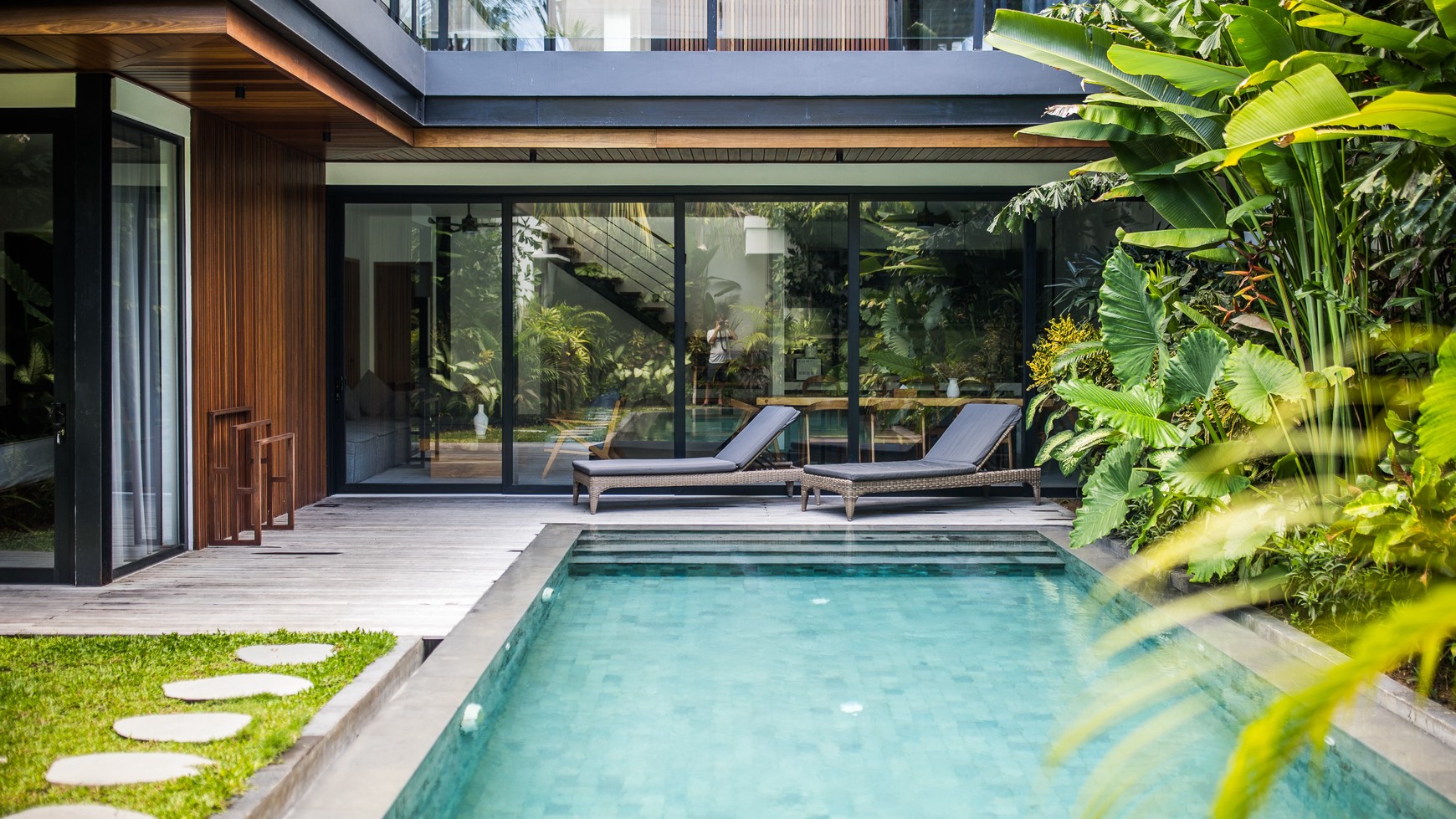 Leasehold brand new modern  villa 4 bedrooms with good ROI with view jungle , Canggu