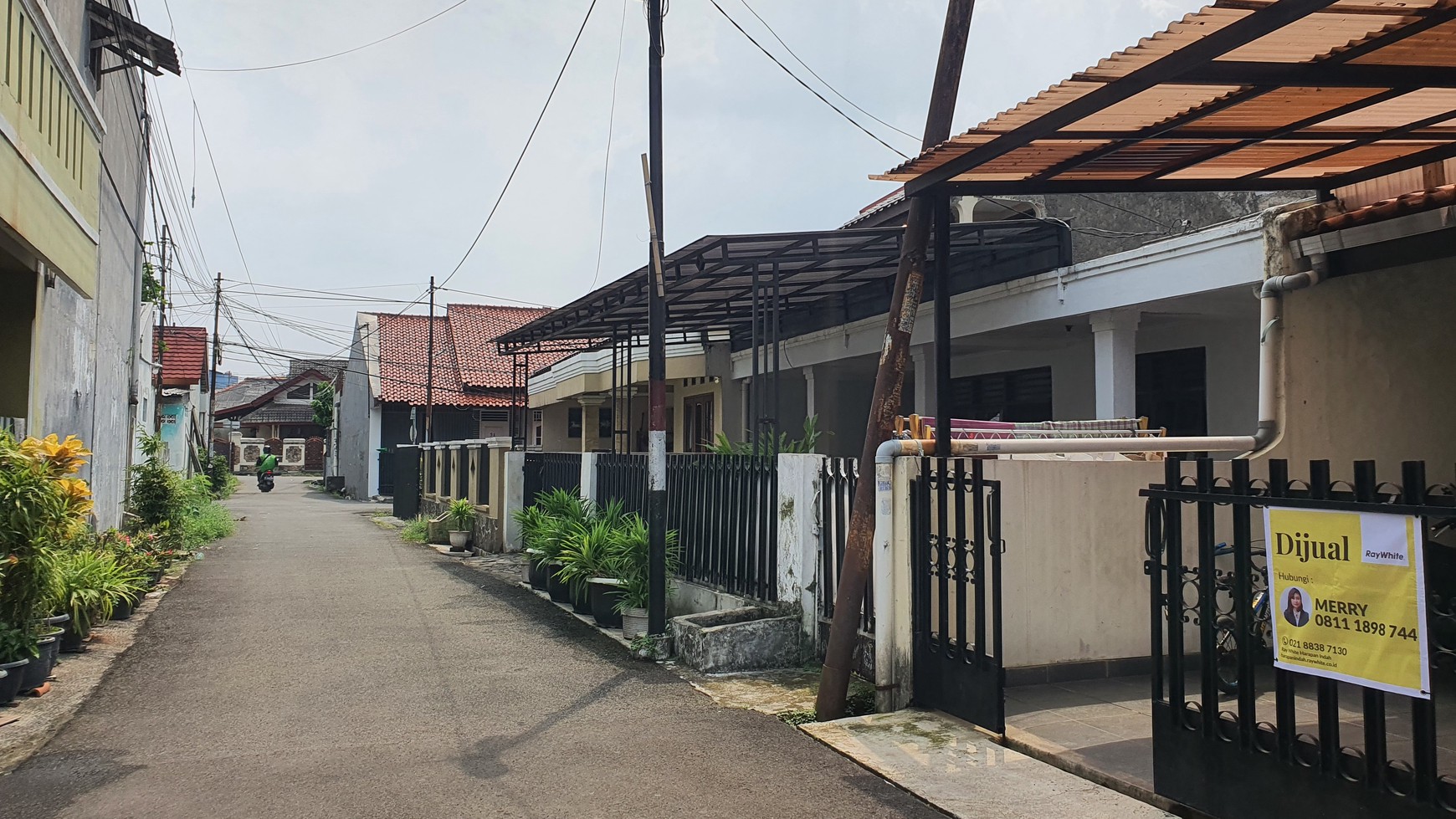 Rumah 2 Lantai di Komplek Patria Jaya Pondok Gede Bekasi