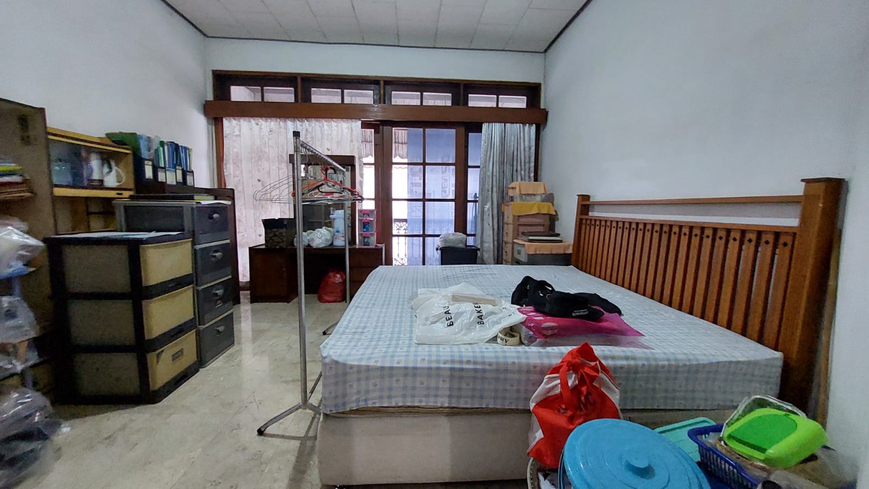 Rumah Asri, halaman luas di Bintaro Sektor 2