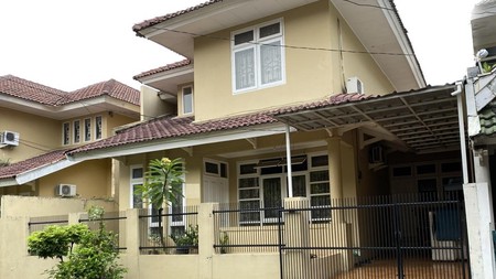 Rumah Bagus Terawat Diarea Bintaro Jaya Sektor 9. Akses Toll