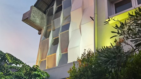 Rumah Cantik Dengan Desain Industrial Di Bawah 1 Miliar Di Sonopakis Lor