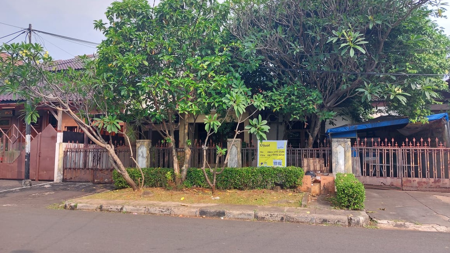 Rumah Lokasi Strategis dengan Kondisi Apa Adanya @Taman Aries, Kembangan