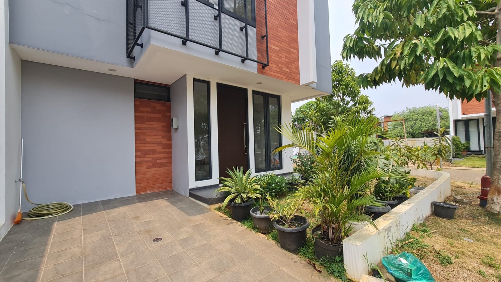 Rumah Hook Siap Huni dalam Cluster Exclusive @Bintaro Sektor 7