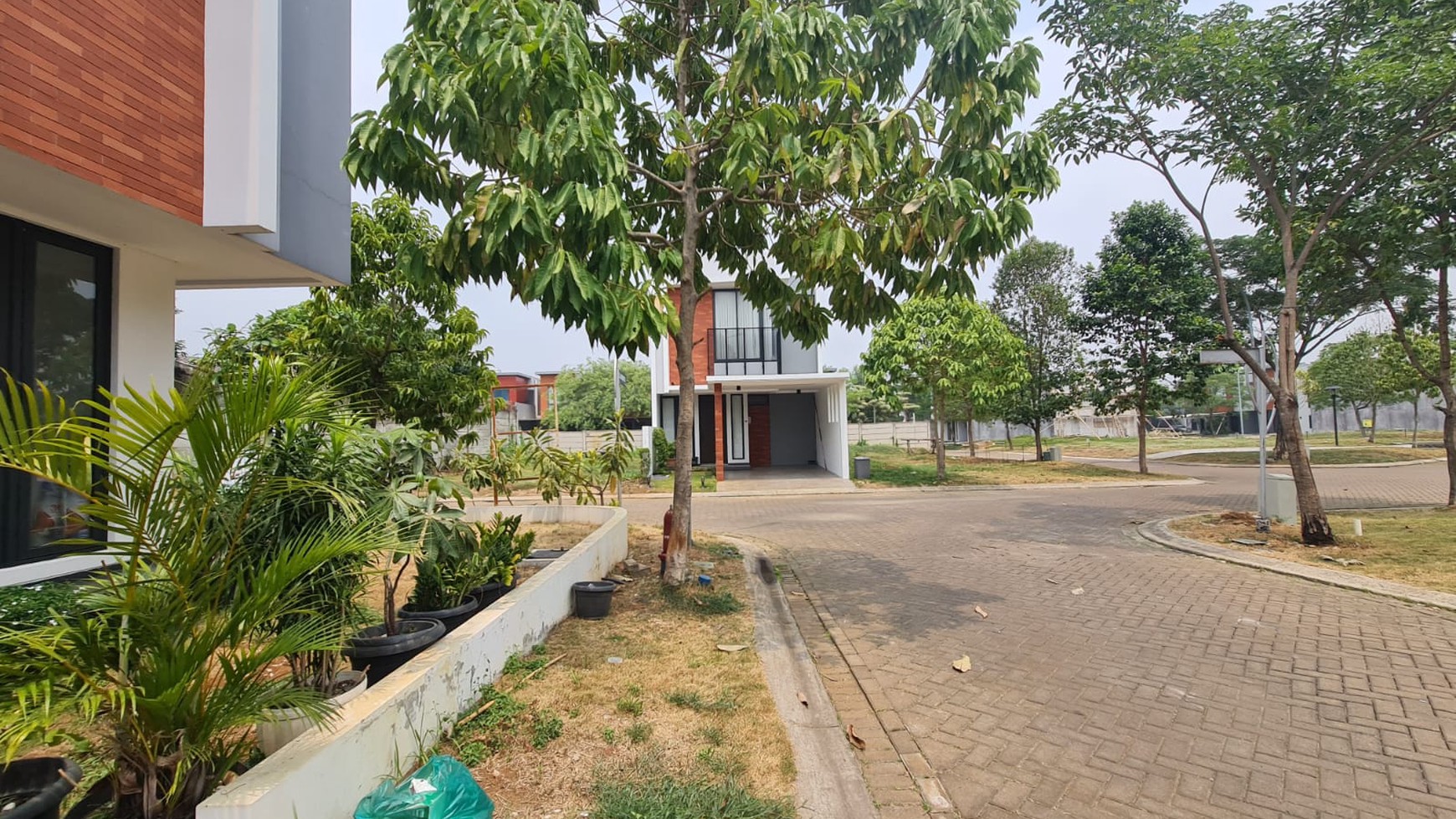 Rumah Hook Siap Huni dalam Cluster Exclusive @Bintaro Sektor 7