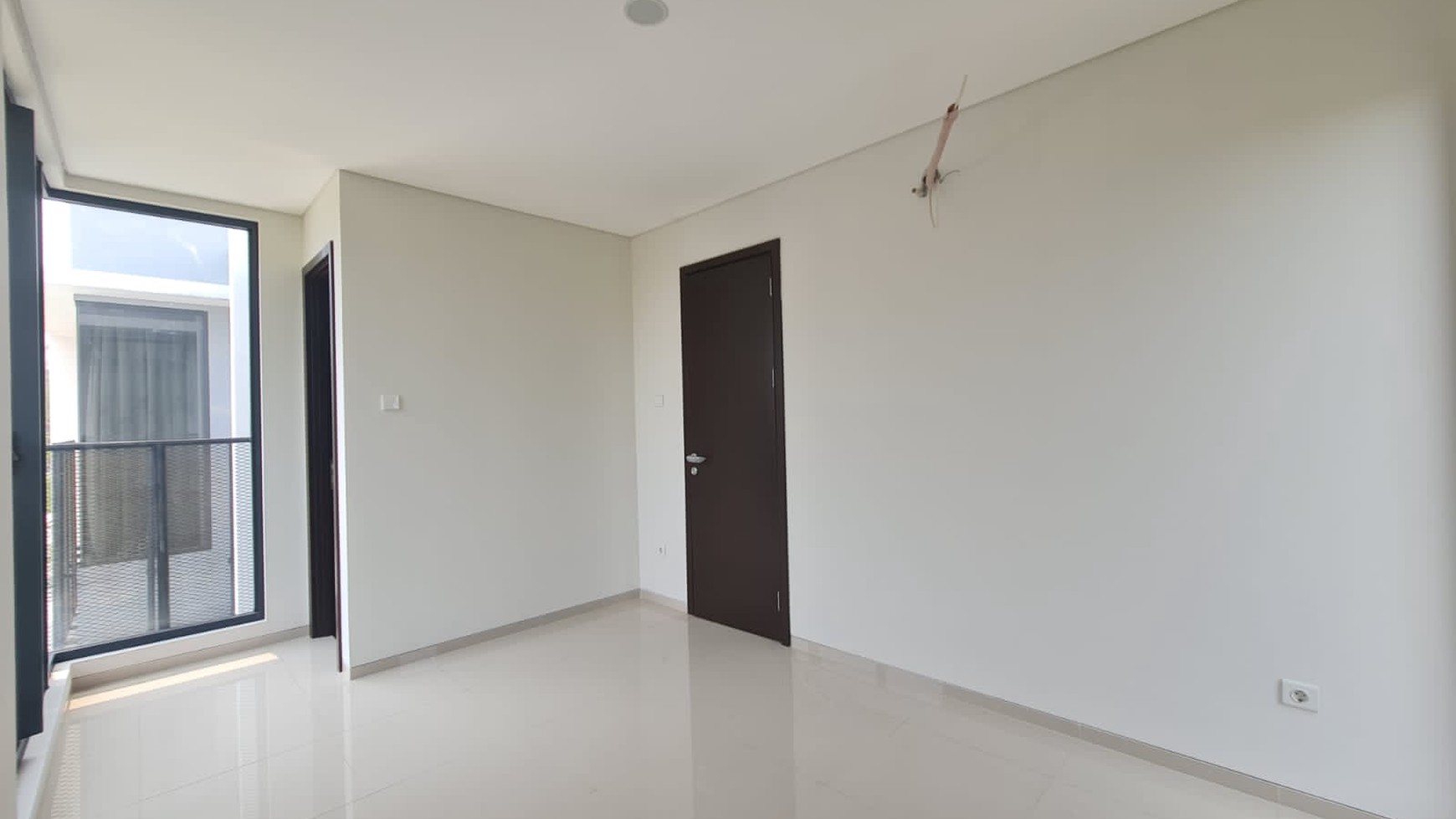 Rumah Hook Siap Huni dalam Cluster Exclusive @Bintaro Sektor 7