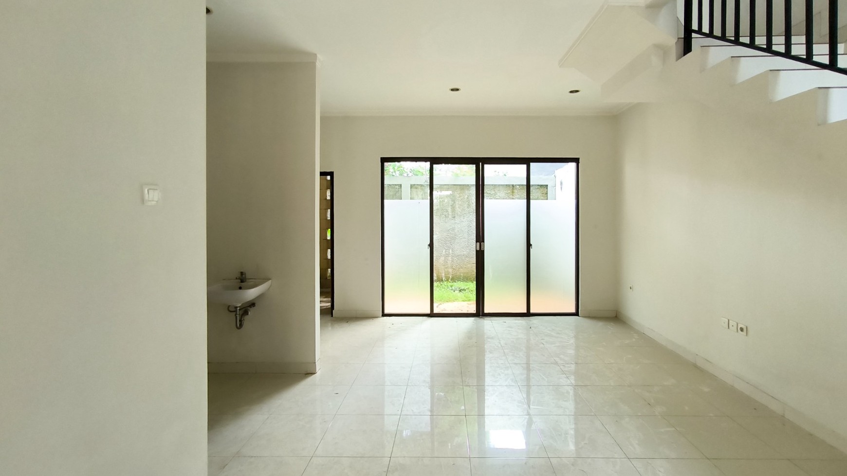 Rumah Hitung Tanah Area Cipete