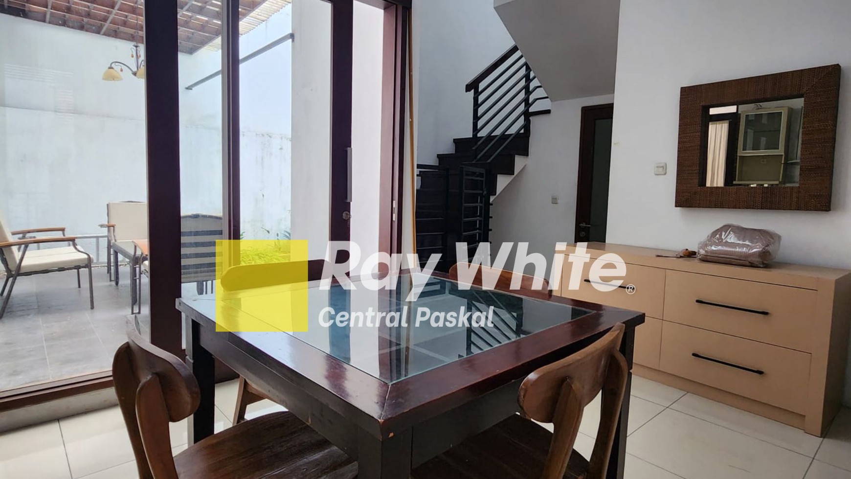 Rumah Hitung Tanah Area Cipete