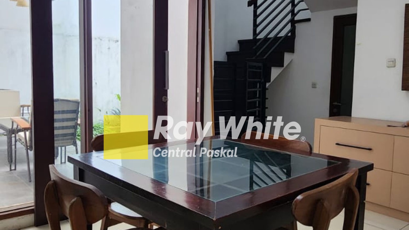 Rumah Hitung Tanah Area Cipete