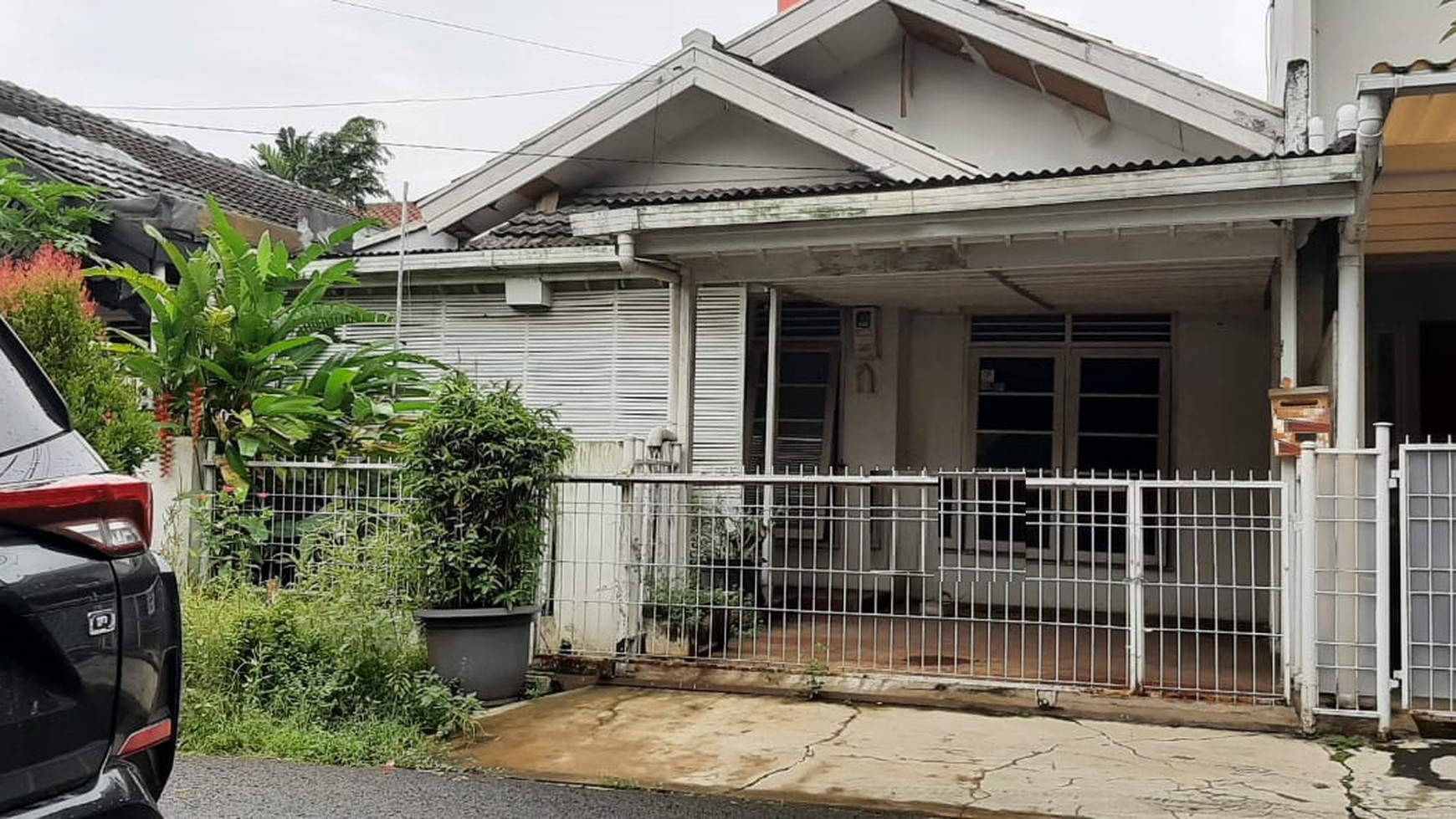 Rumah Murah 1 lantai, Hitung Tanah di Bumi Bintaro Permai, Jakarta Selatan.