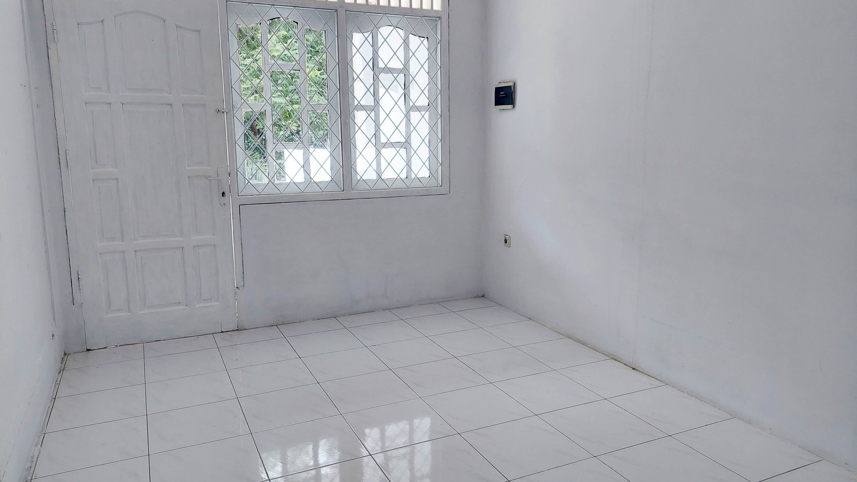 Rumah Taman Pegangsaan Indah Kelapa Gading Luas 6x18m2