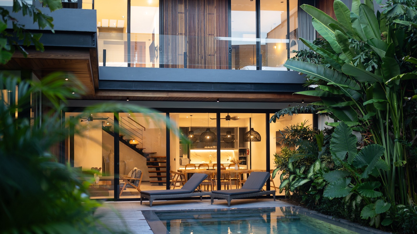 Leasehold brand new modern  villa 5 bedroom with good ROI with view jungle, Canggu