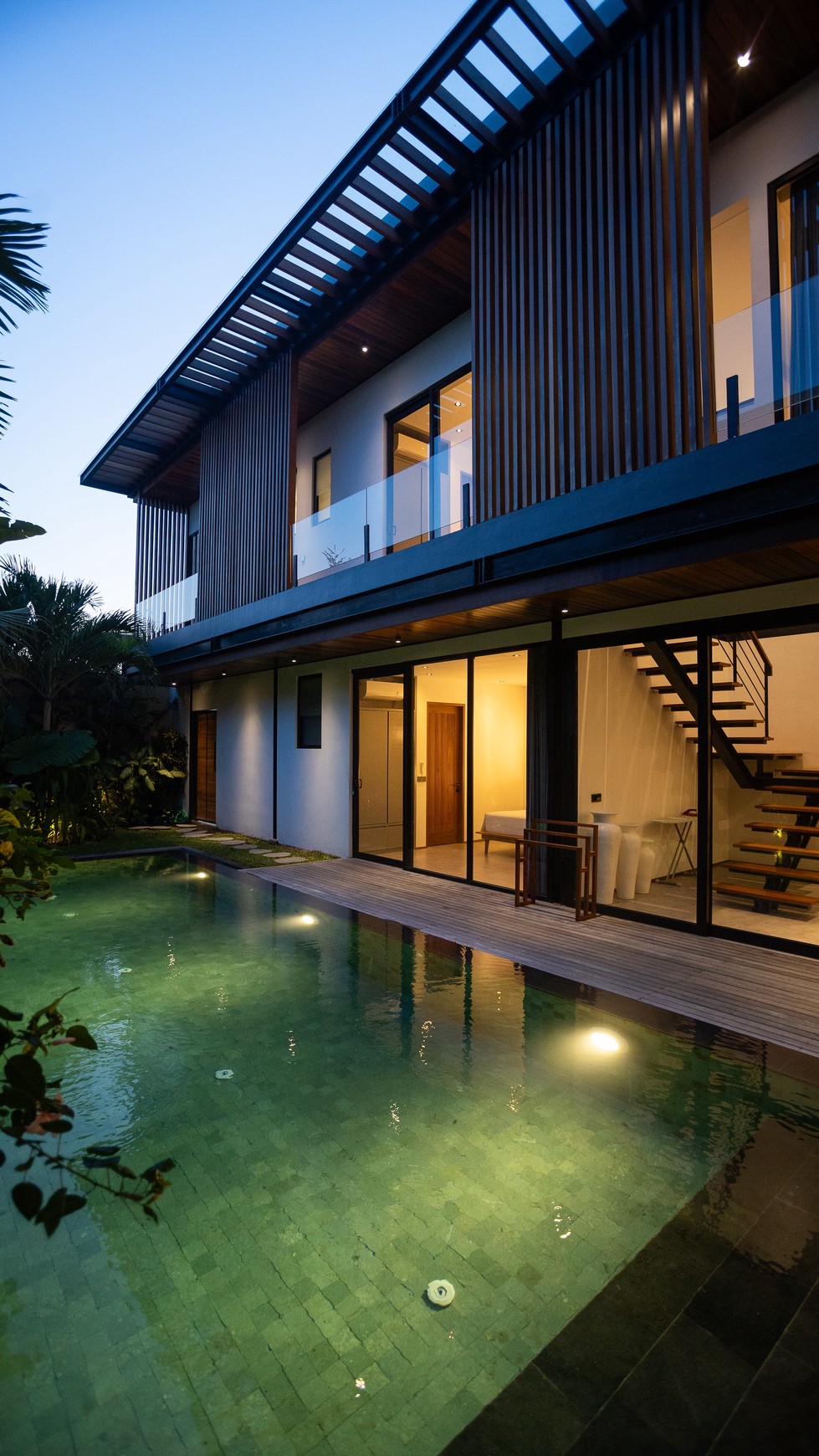 Leasehold brand new modern  villa 5 bedroom with good ROI with view jungle, Canggu