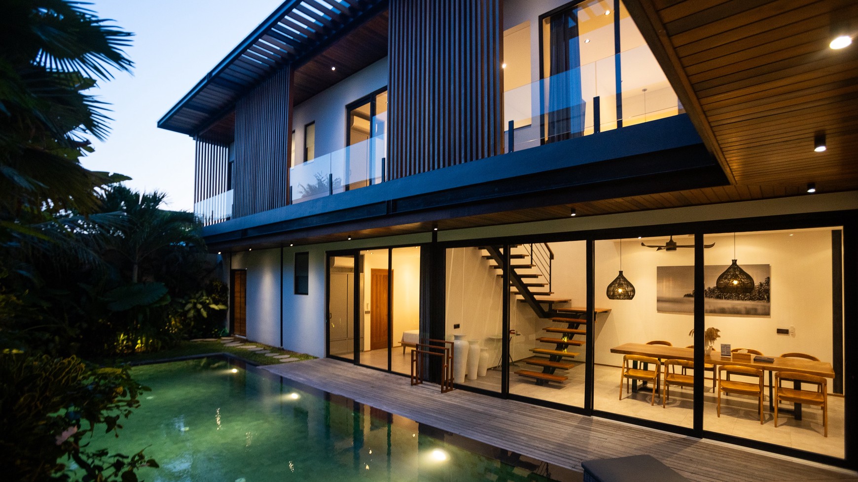 Leasehold brand new modern  villa 5 bedroom with good ROI with view jungle, Canggu